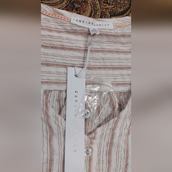 Chic Beige Striped Women's Blouse - Picture 6 of 6